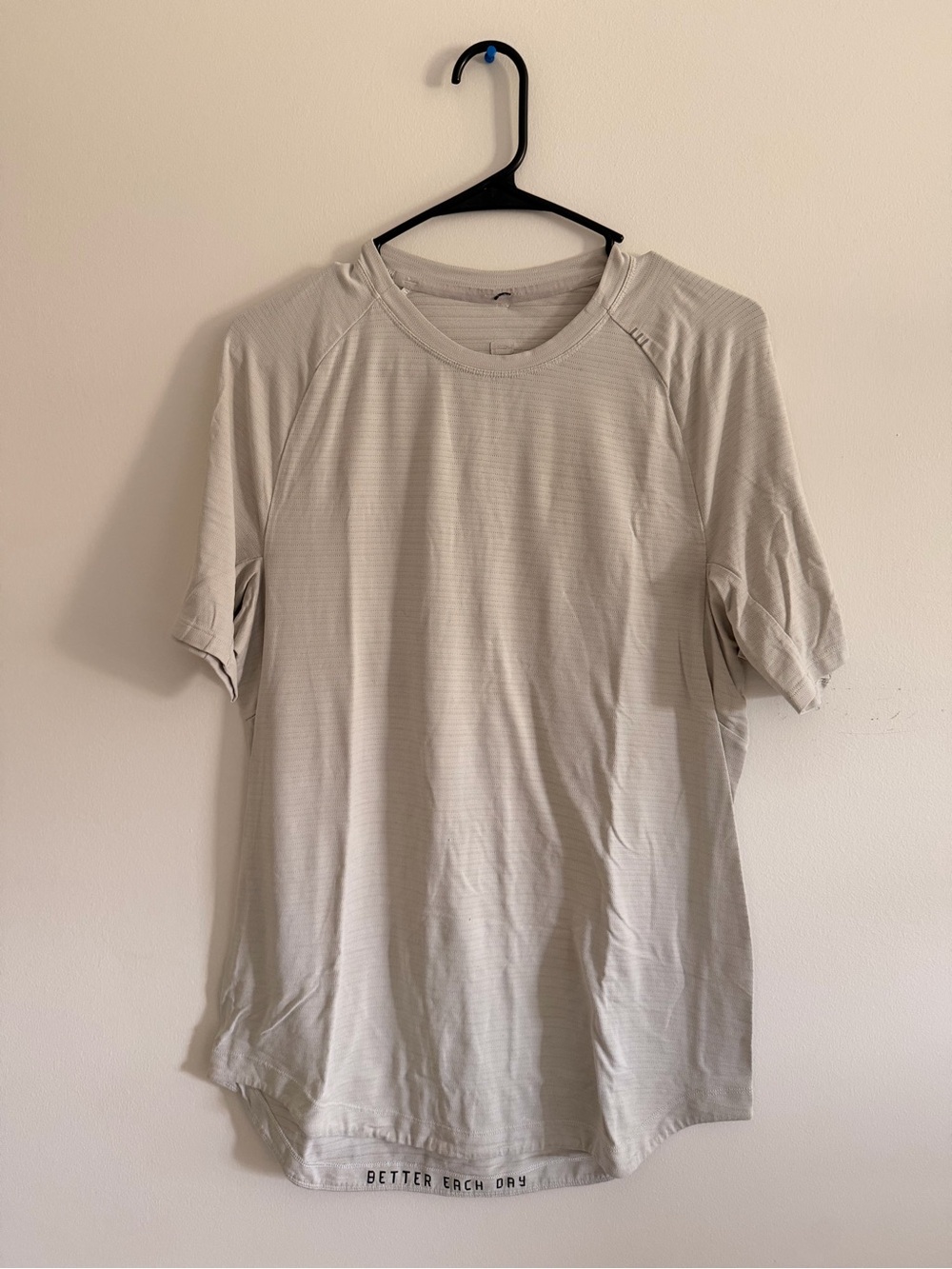 LULULEMON LICENSE TO TRAIN Men's Lightweight Performance T-Shirt in Light Beige